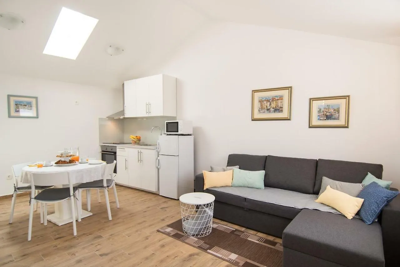 Apartment Bruneta 1 With Sea View Tar-Vabriga